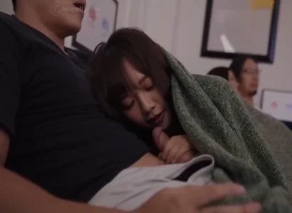 Em họ tinh nghịch khiến tôi xiêu lòng
