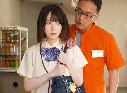 Ông quản lý xử lý hành vi lấy trộm đồ của em gái trong cửa hàng